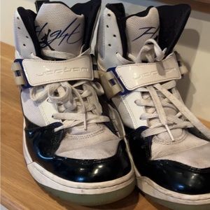 Nike Air Jordan Flight 45 Concord size 11.5 Used. Good condition.